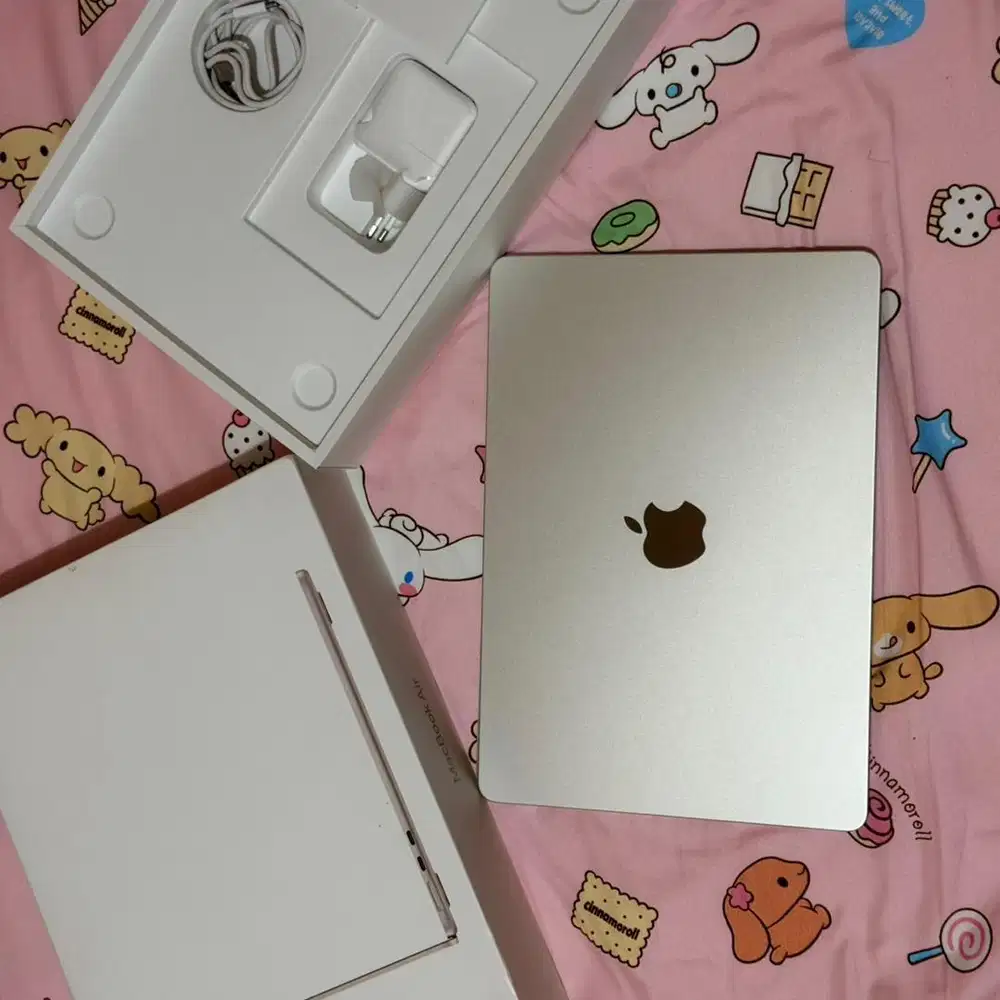 Macbook Air M2 2024 16/256GB belum di pake