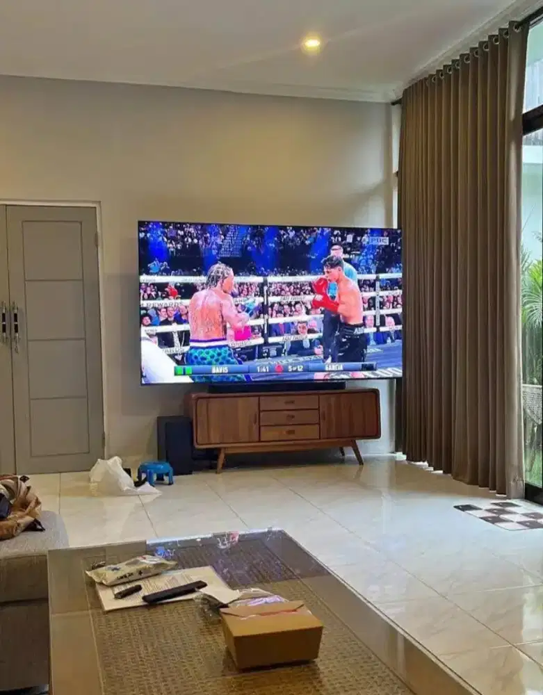 TV samsung 98 inc.tv sultan.beli awal 2025