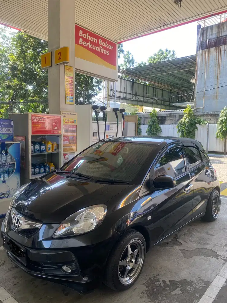 Di jual Honda Brio E M/T 1.2 Tahun 2015 Warna Hitam