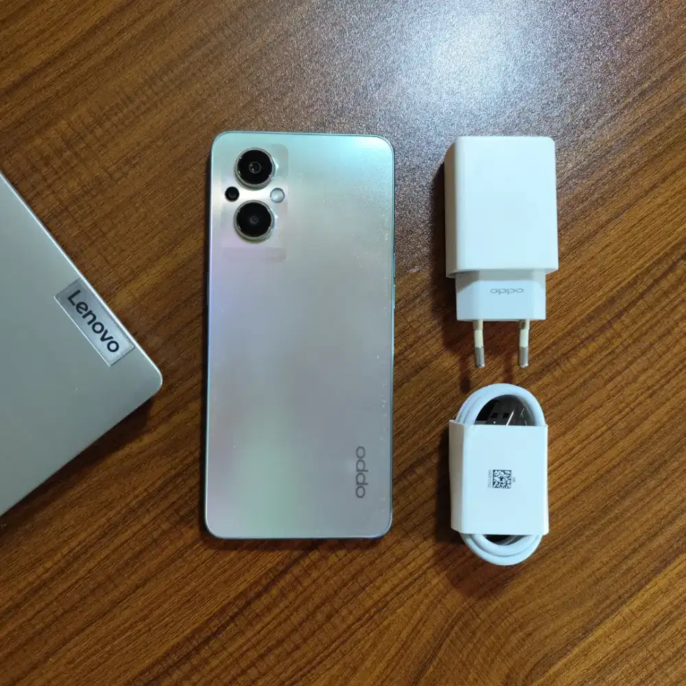 Oppo Reno 8z 5G Ram 8/256 Hp dan charger muluss no minus