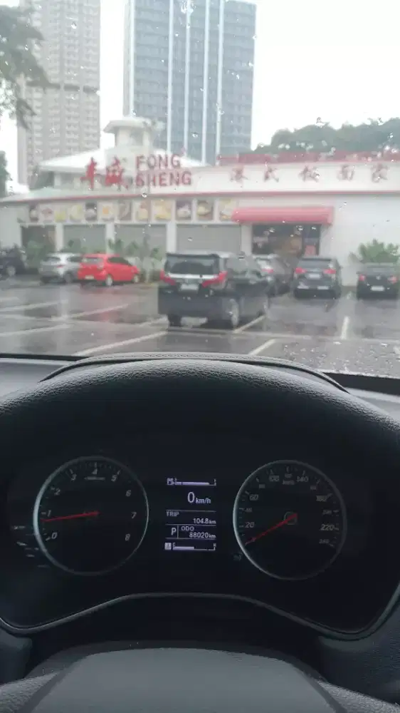 Saya mencari kerja sebagai supir pribadi harian atau bulanan