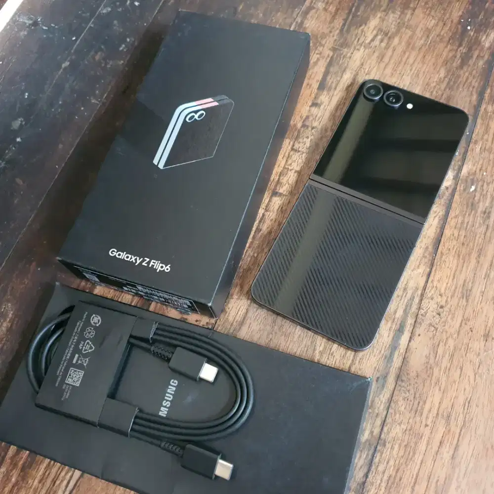 Samsung Z Flip6 5G 512 SEIN Crafted Black Galaxy Z Flip 6 Warna Langka