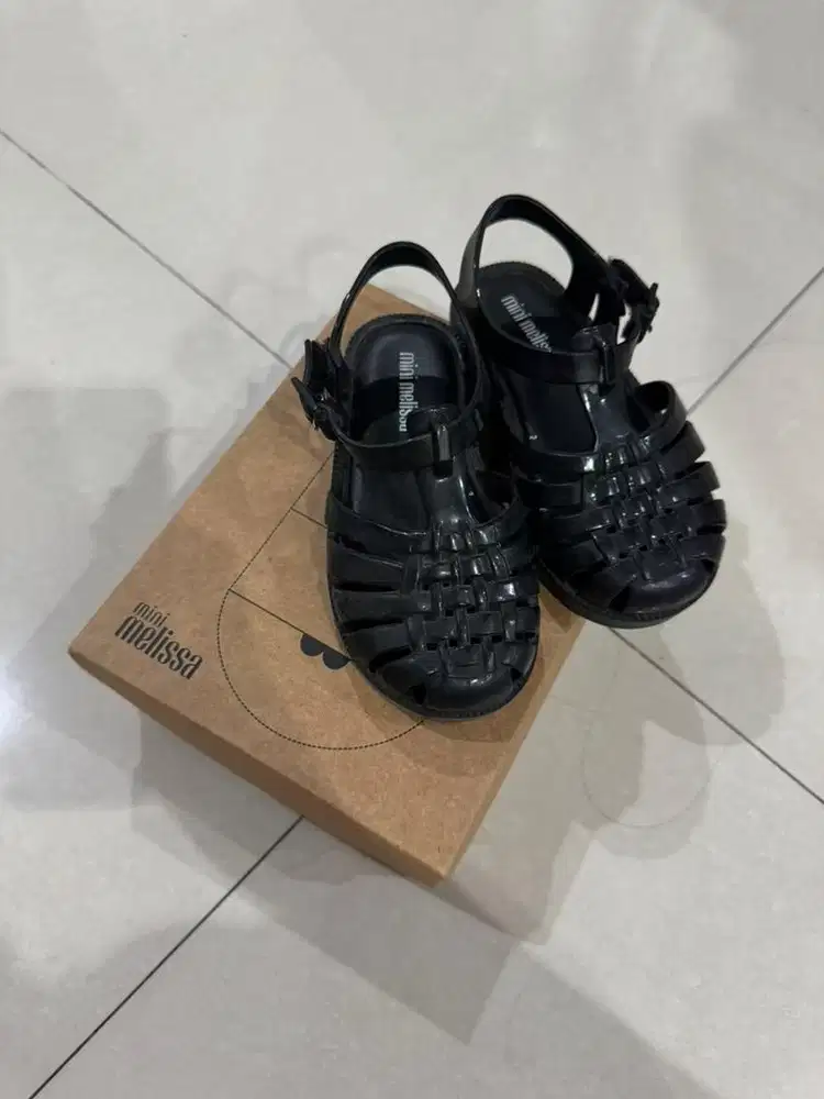 Sepatu anak merk mellisa