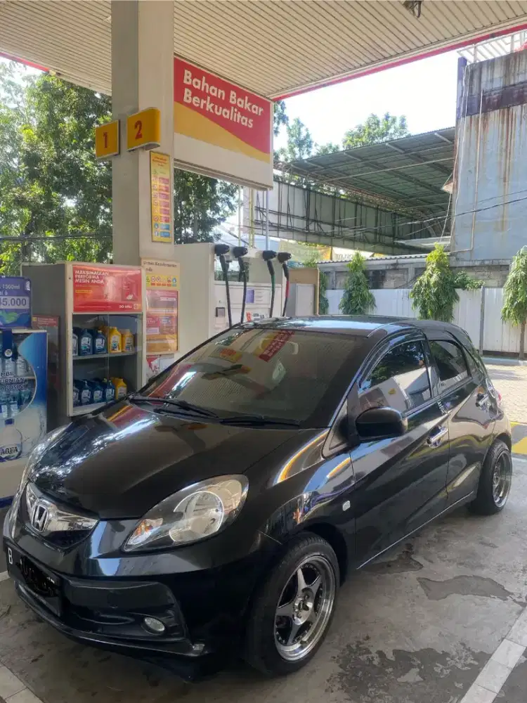 Di jual Honda Brio E M/T 1.2 Tahun 2015 Warna Hitam