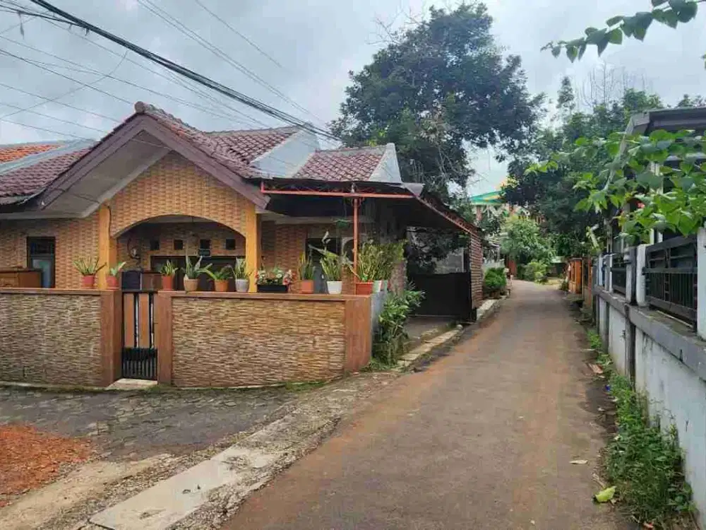 Di jual butuh rumah minimalis kokoh rapih terawat lokasi pondok kacang timur Tangerang selatan