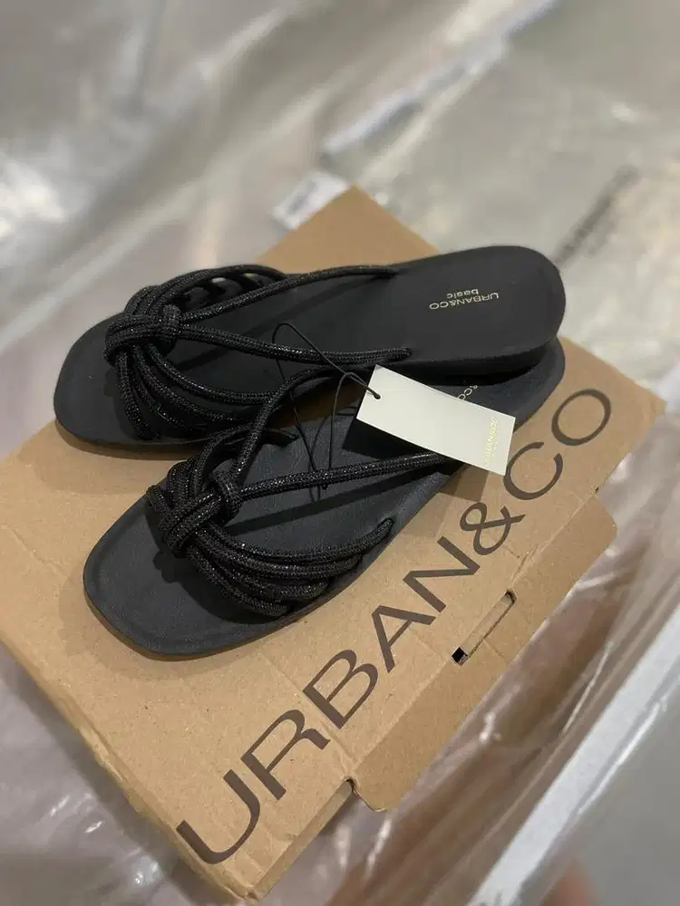 sandal URBAN & CO
