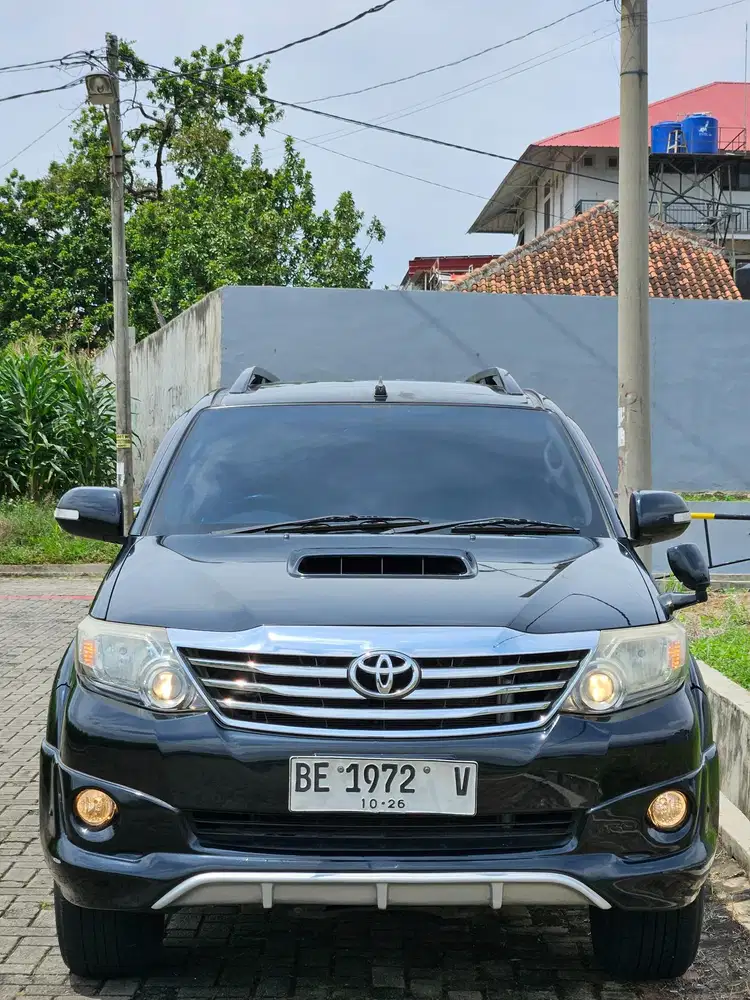 Toyota fortuner 2013 G Vnt MANUAL RERR jual cepat yuk burukk dp ceper