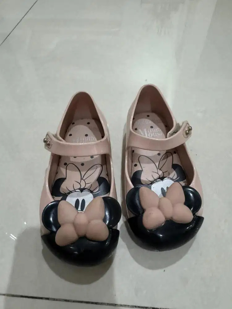 Sepatu anak merk mellisa