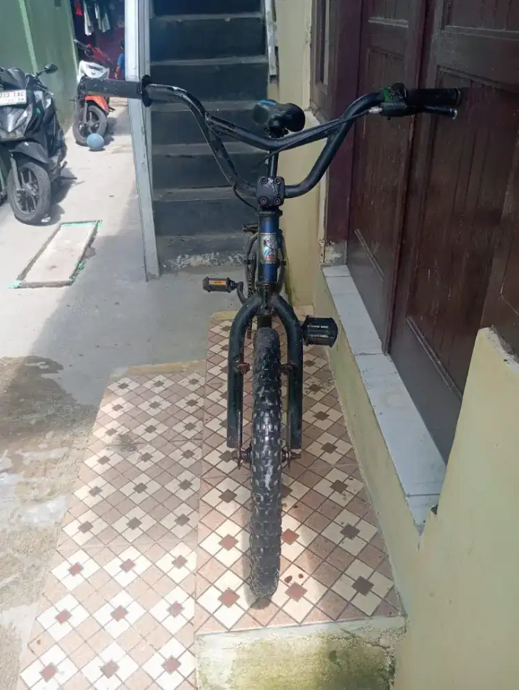 Di jual sepeda bmx