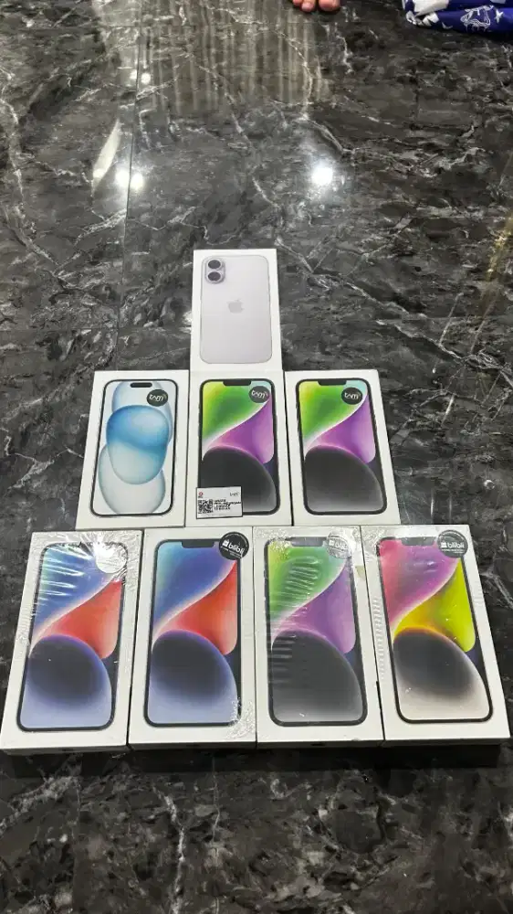 iPhone 15 14 128 GB 17 256 GB New