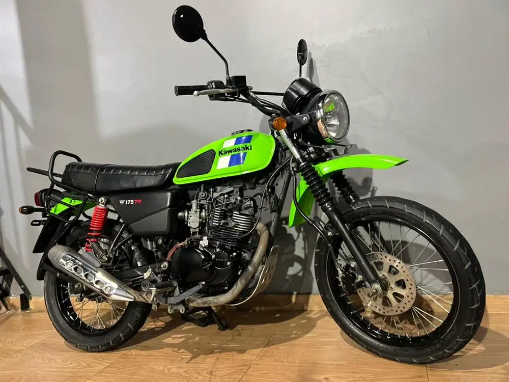 KAWASAKI W175 TR SE TH 2023 LIKE NEW
