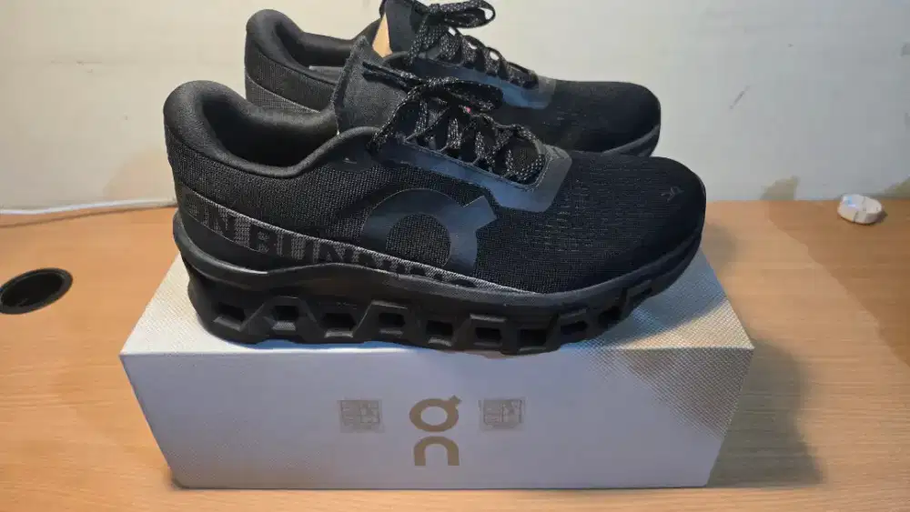 Sepatu On Cloud Cloud Monster 2 Original