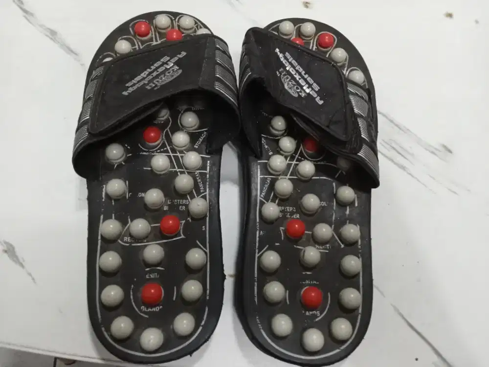 Kozuii Reflexology sandal , size M, masih bagus, COD Cibubur Dsk