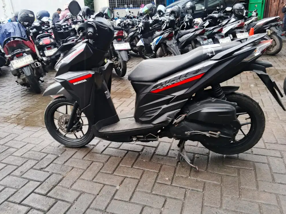 Vario 125 esp tahun 2017. Ss lengkap