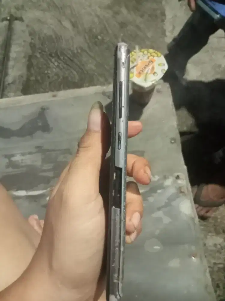 Asus Zenfone max pro M1 ram 4/64