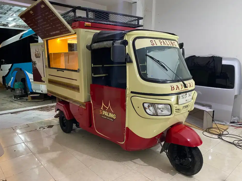 TVS BAJAJ MINI FOODTRUCK