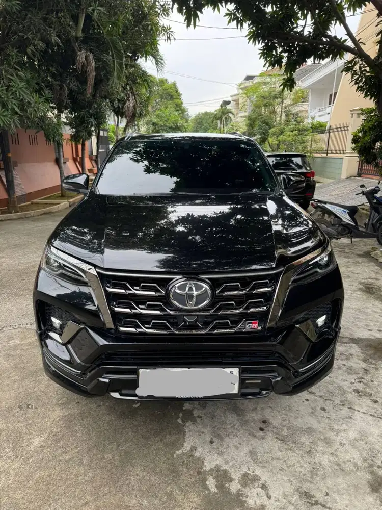 Toyota Fortuner GR Sport 2022 km 47 rb kondisi bagus