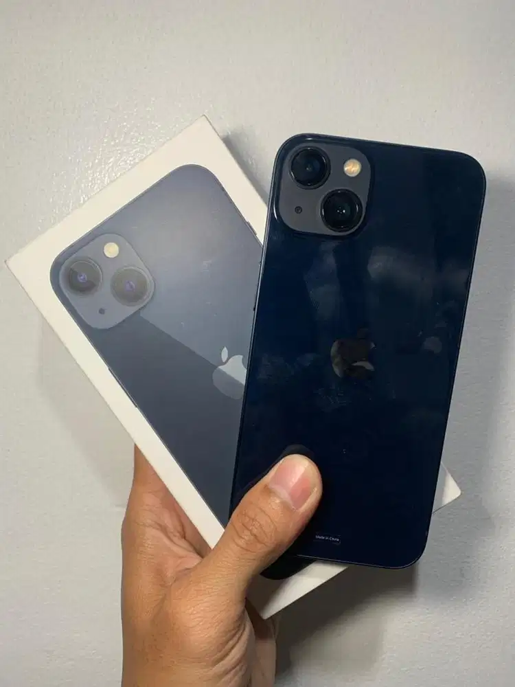 iphone 13 128gb midnight resmi ibox (BNOB) like new