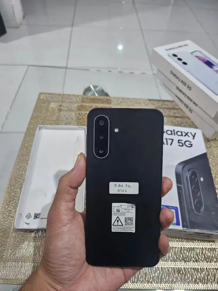 Samsung A17 5g 8/256gb likenew