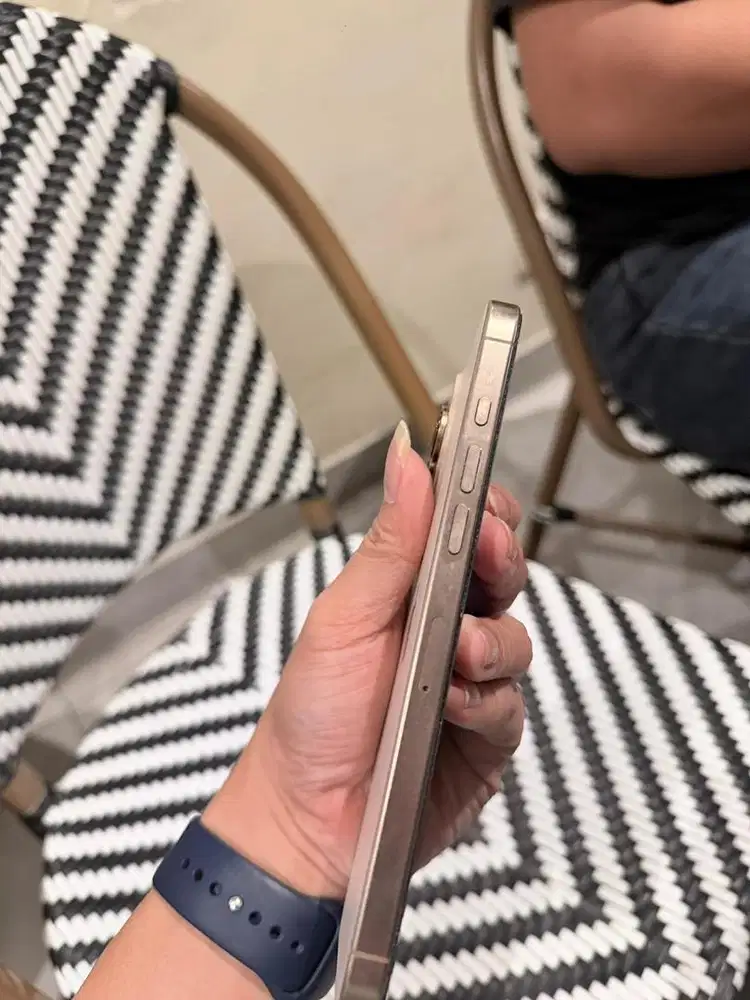 Iphone 16 promax 256 fullset mulus bh 91 lancar jaya