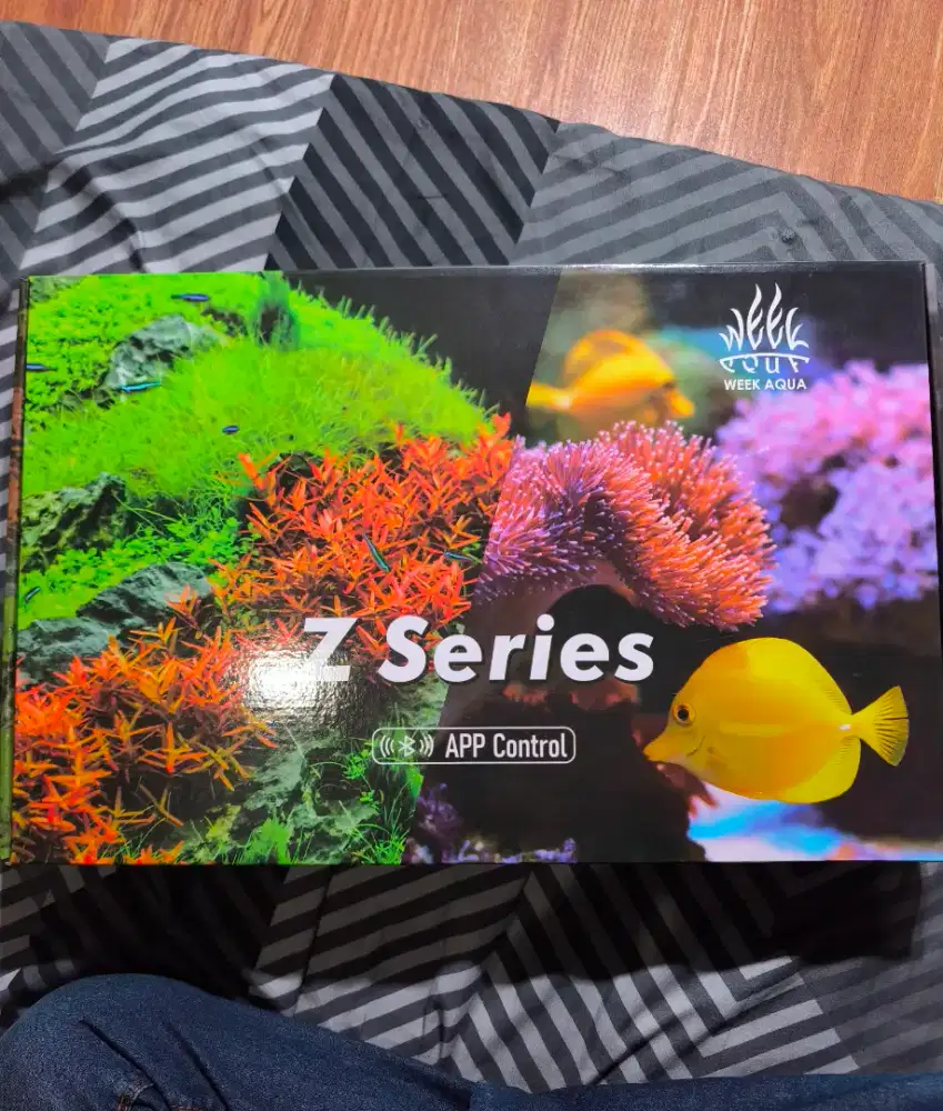 Lampu aquarium Aqua week z250pro-z