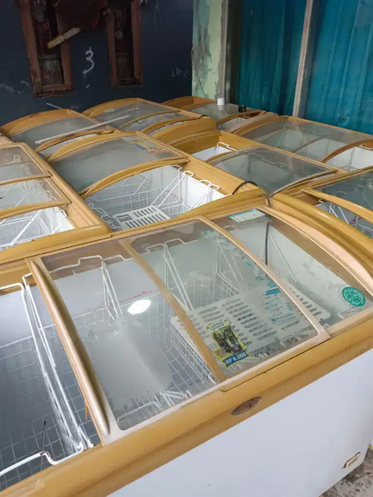 Freezer Chess Sliding Kaca glassdoor