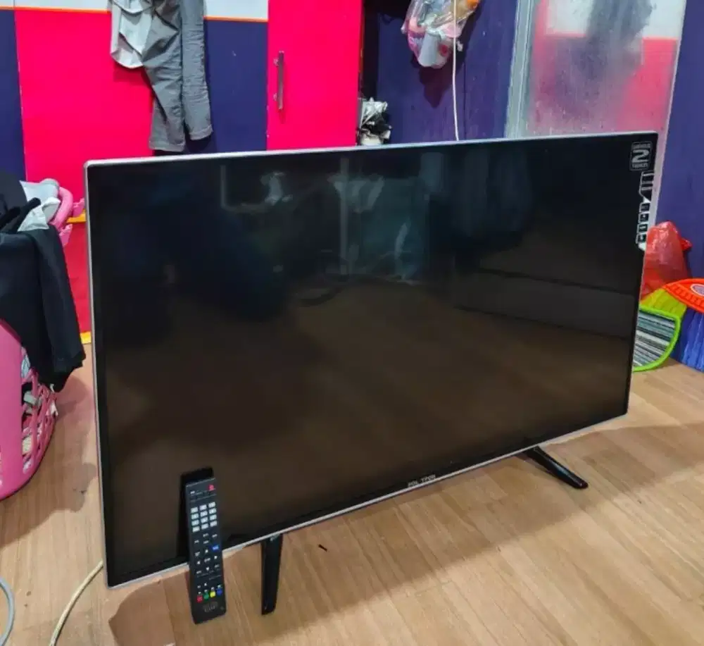 TV Digital 43 Polytron ultra Slim FHD Usbx2 Movie Pc Hdmix3 No-Minus