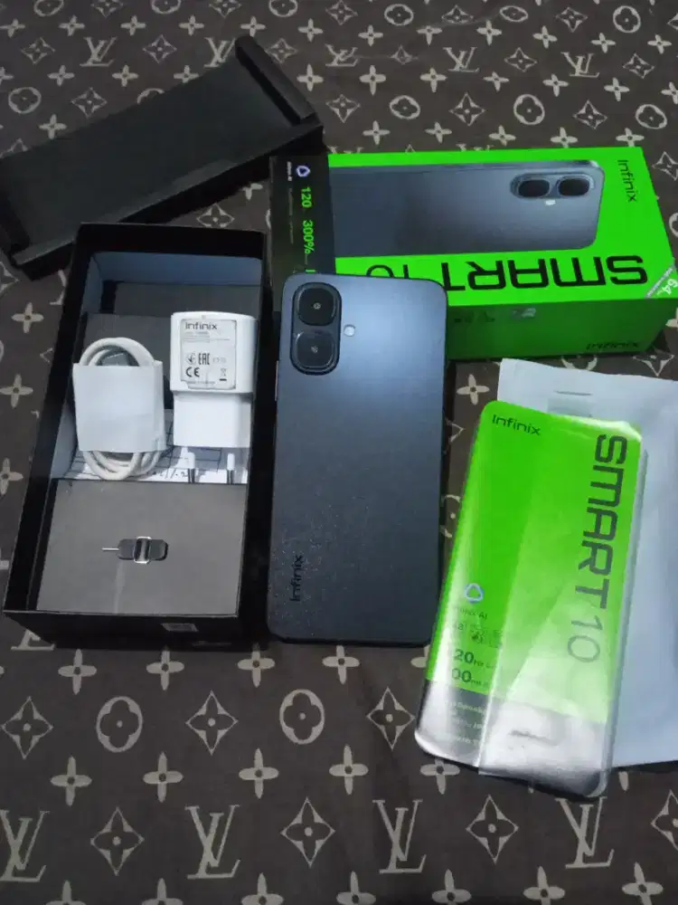 Infinix smrt 10 ram 4+/64 Pemakean 1bulan ad nota
