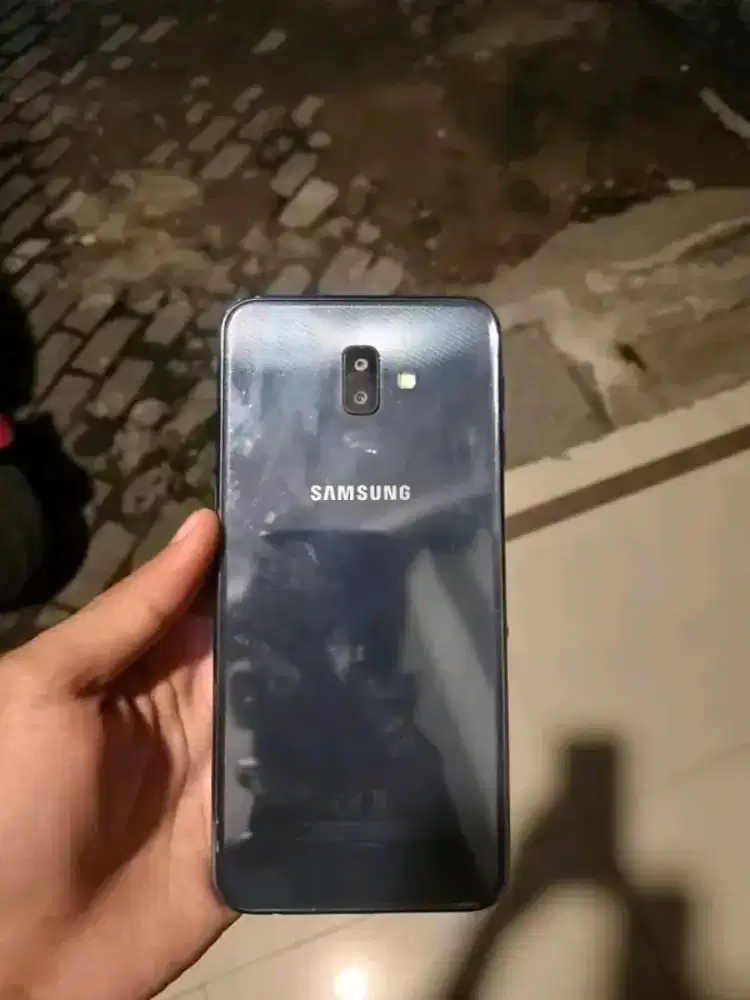 Samsung j6 plus 4/64