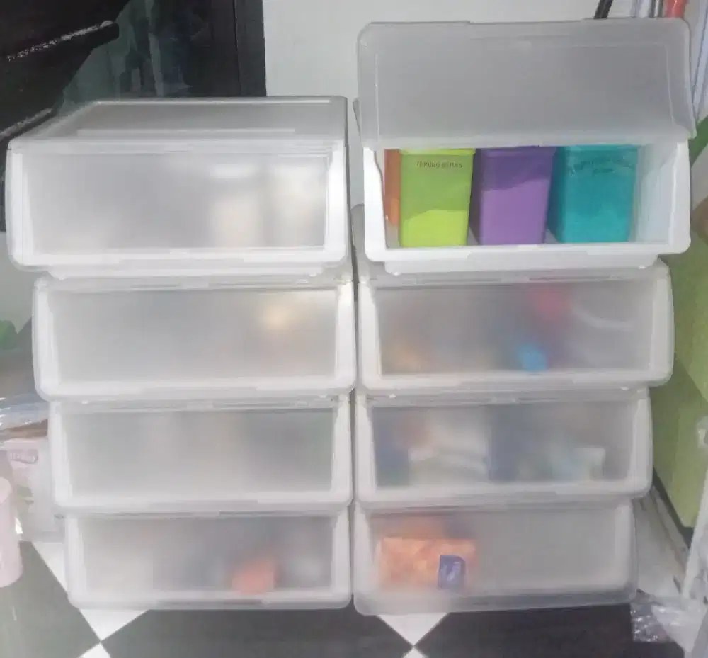 Lemari plastik/box plastik