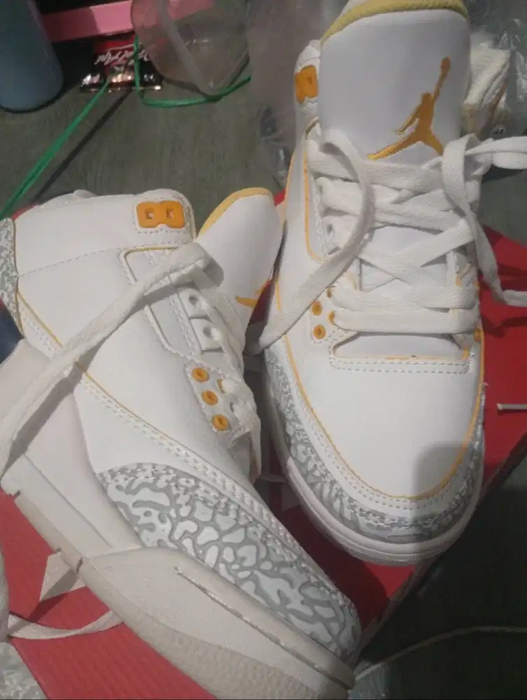 Nike Air Jordan 3 Retro orange laser