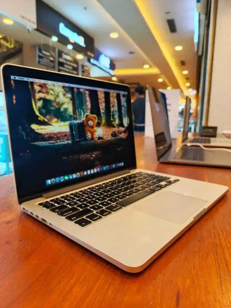 Macbook PRO 15-inch 2017 Touchbar ~ intel CORE i7