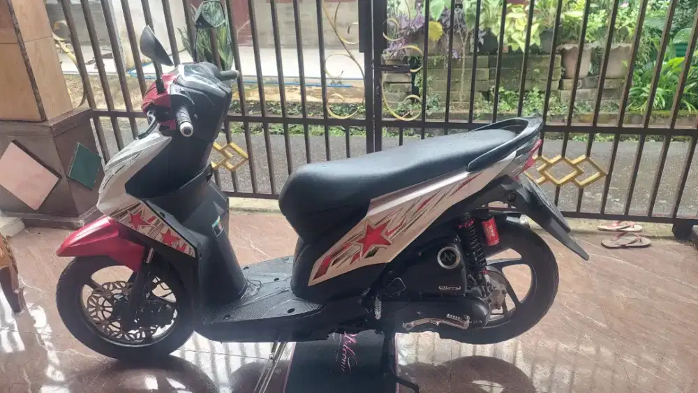 Motor beat 2016 fi (plat jakarta)