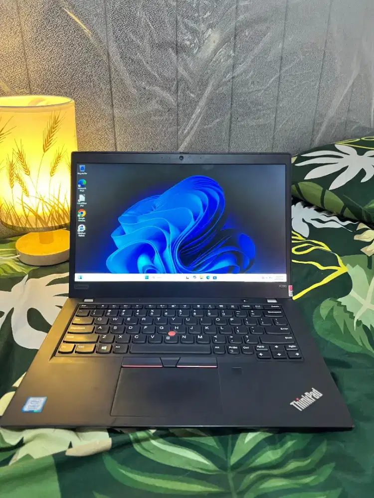 Laptop lenovo thinkpad x390
Intel i7 gen 8