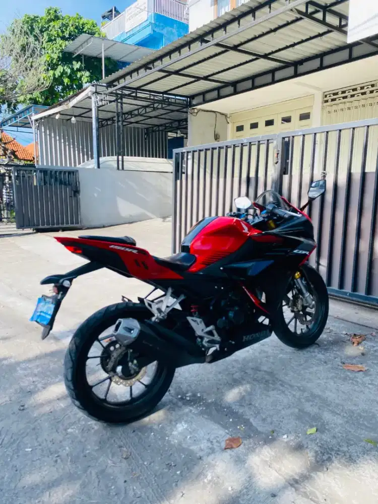 CBR 150 th 2021 DP 1 juta Deva motor