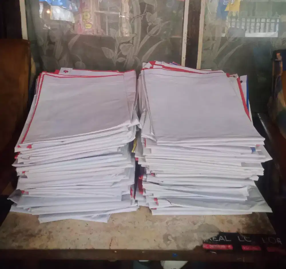 TERPAL / spanduk Anti air murah