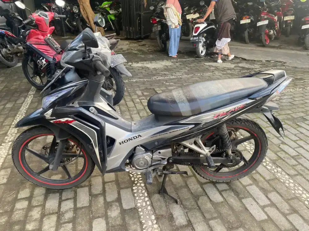 Blade karburator THN 2012 plat AB Bantul