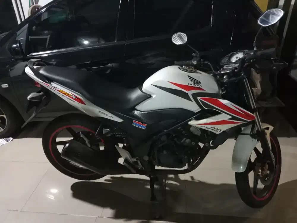 Honda Cb 150r 2015