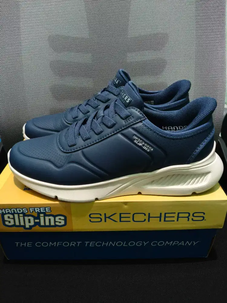 Sepatu Skechers Slip Ins Uno Lite size 42
