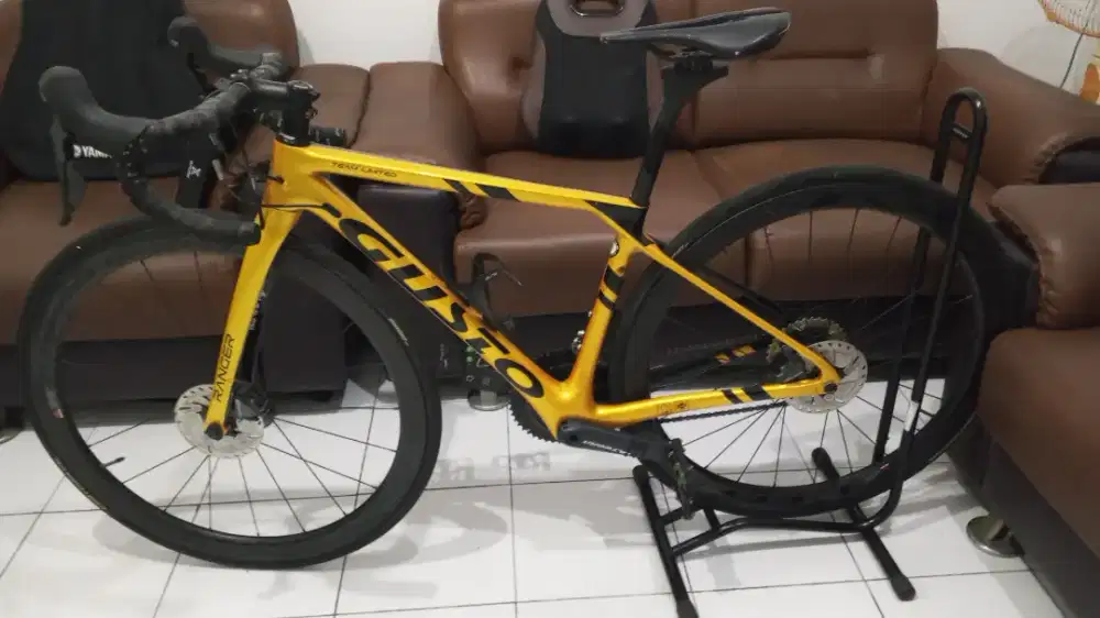Road bike Gusto size s