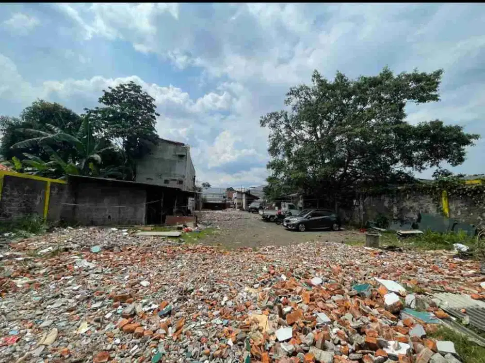 Dijual murah tanah strategis di pinggir jl raya Bogor