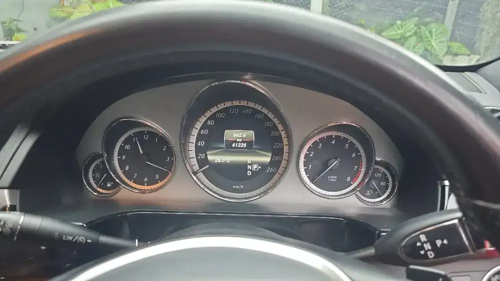 MERCEDES BENZ E 250 ORIGINAL