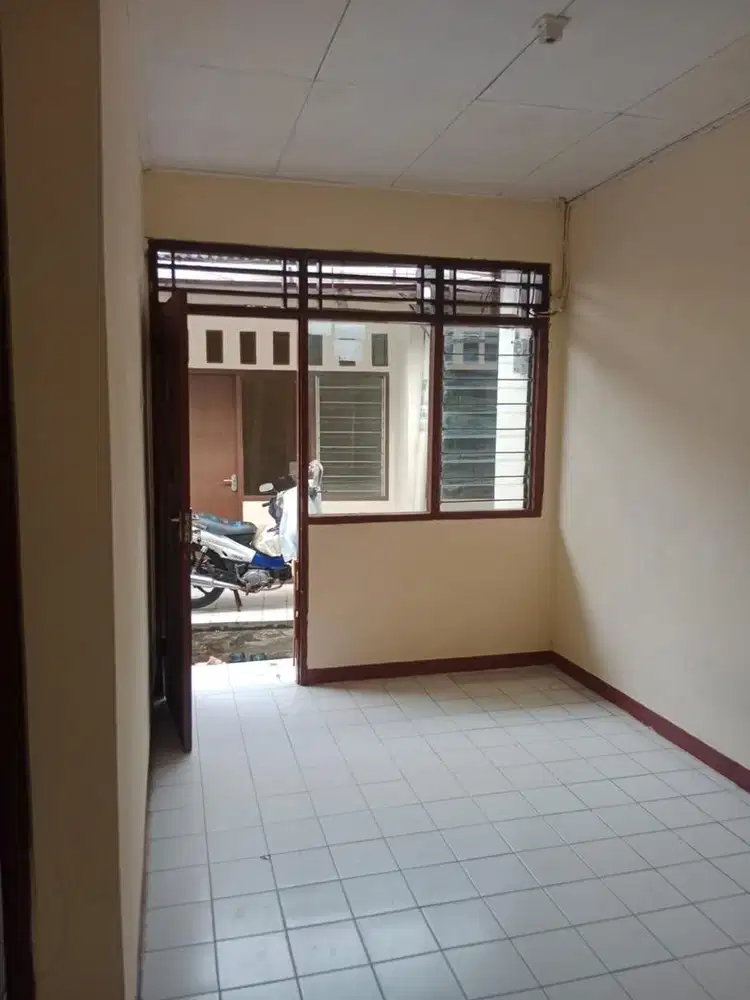 DIKONTRAKAN / DISEWAKAN