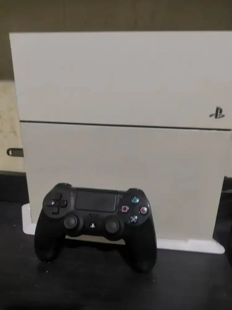 PS4 FAT H3N 500GB (BACA DESKRIPSI)