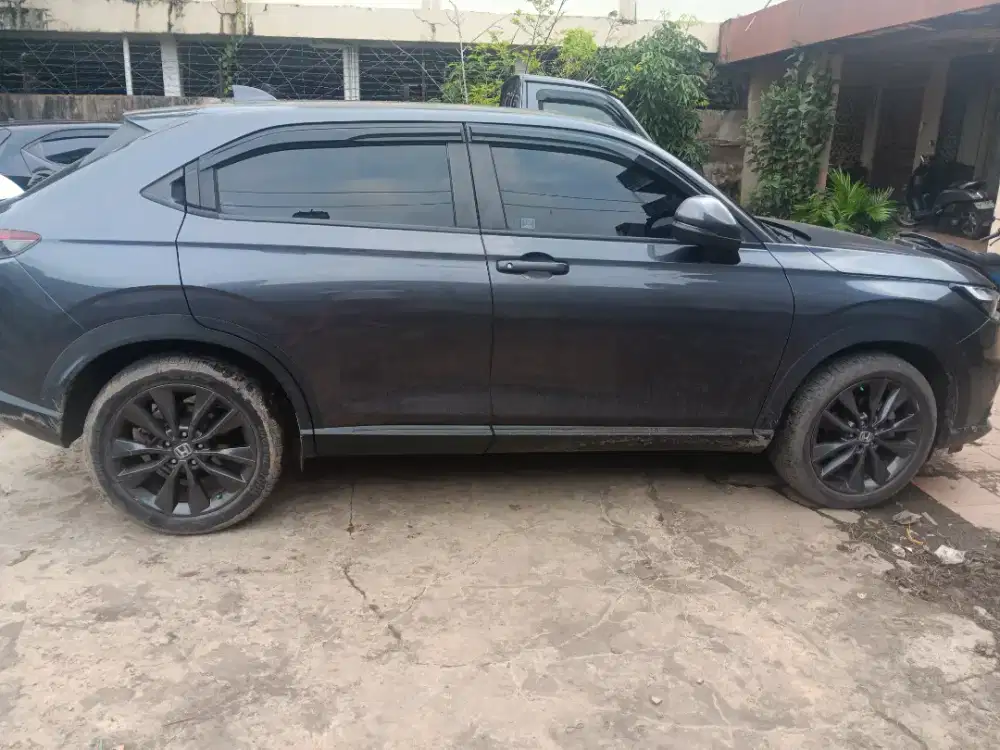 Dijual mobil ALL NEW HRV SE CVT 1500 CC TH 20222