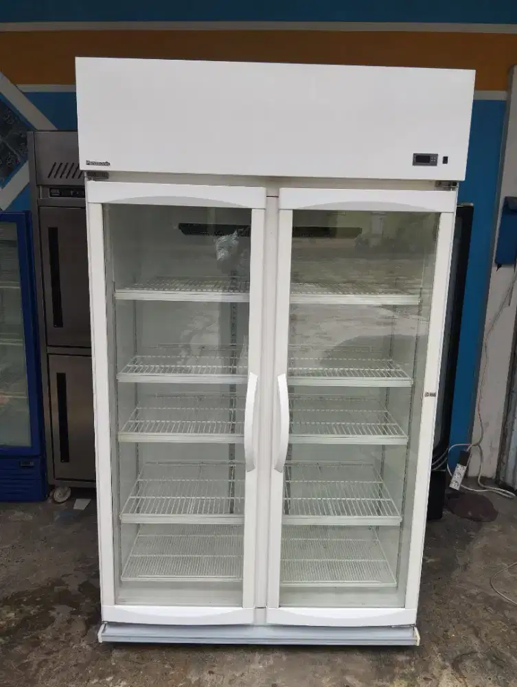 Showcase panasonic 1030 liter garansi