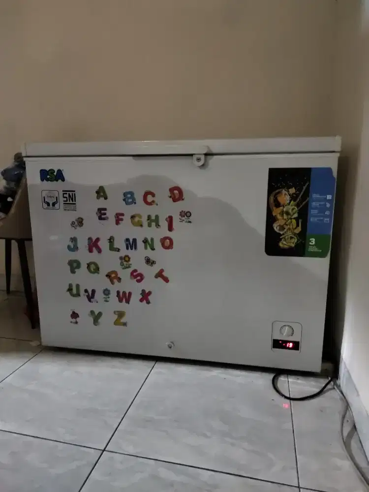 MULUS GAK KEPAKAI - FREEZER BOX / CHEST FREEZER MERK RSA