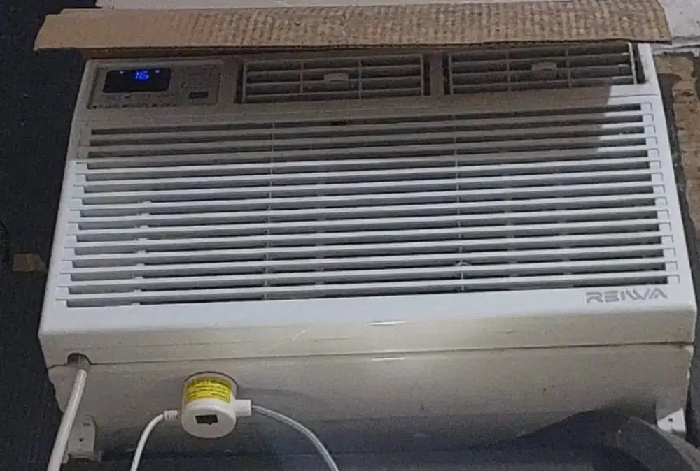 AC Reiwa 1PK Good Condition