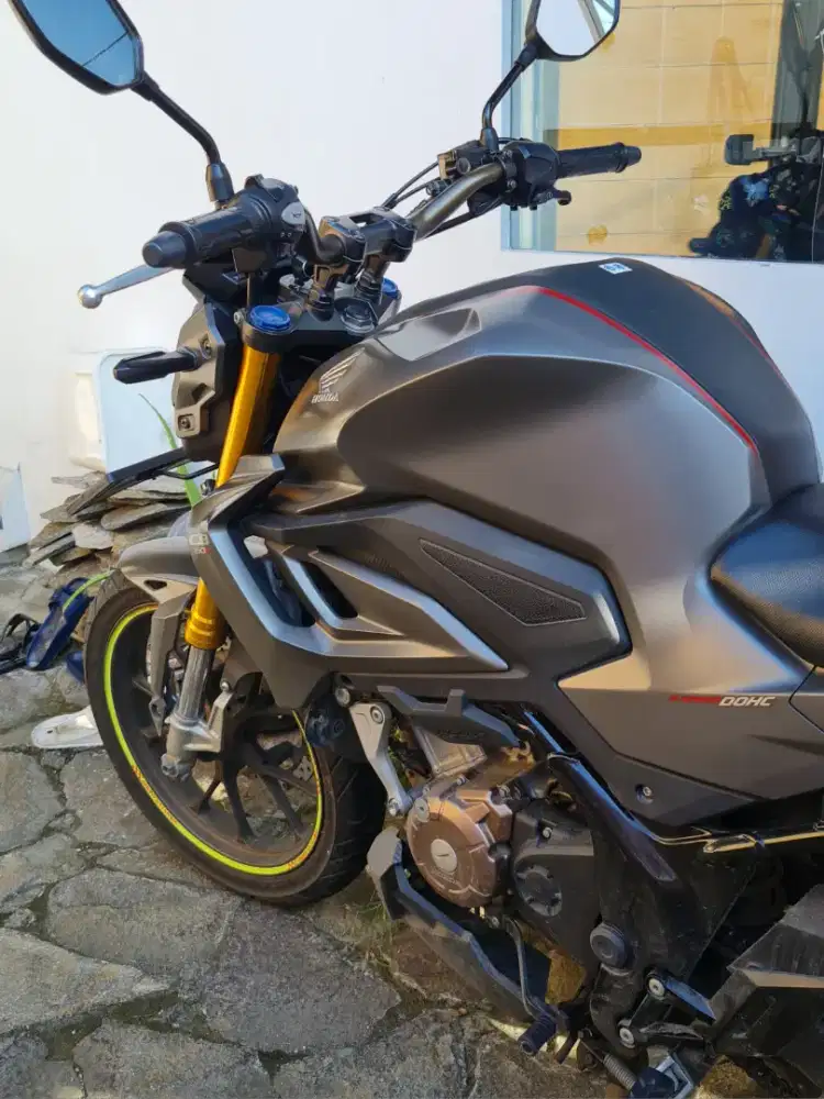 HONDA CB150R 2023/2024