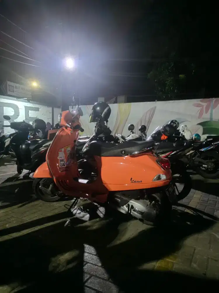 Bismillahirrahmanirrahim Piagio/vespa LX tahun 2022